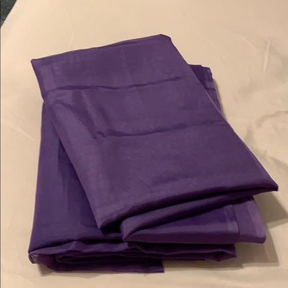 Gorgeous Decorative Curtains-2 panel’s—Lik… - Picture 10 of 12